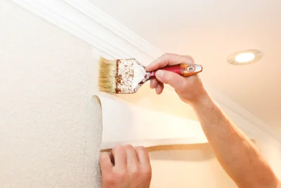 Pose de papier peint à Corcondray — revêtements muraux et toiles de verre